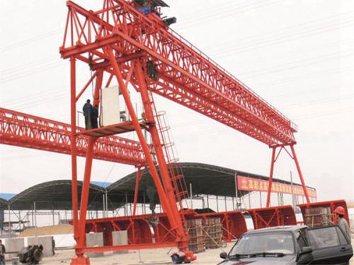陜西全門式起重機的金屬結構的組成