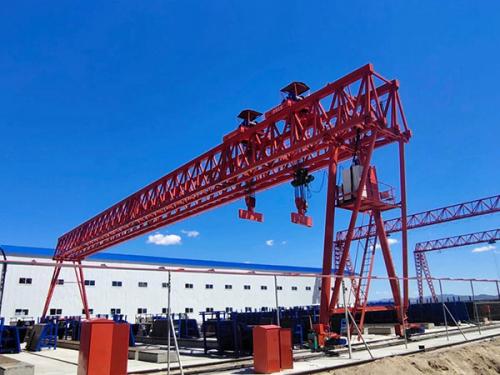 關于爬坡的龍門吊的核心缺點是行走速度慢